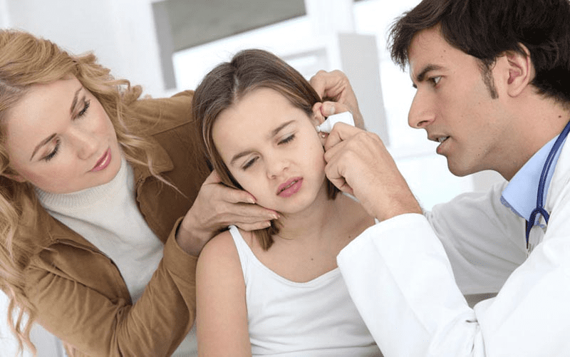 Những cách vệ sinh tai khi bị viêm tai giữa an toàn và hiệu quả 1