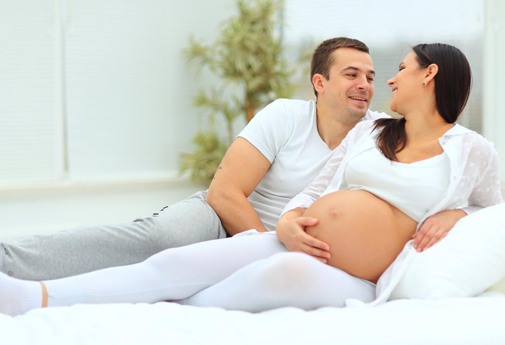 Khi mang thai 3 tháng đầu có nên quan hệ 1