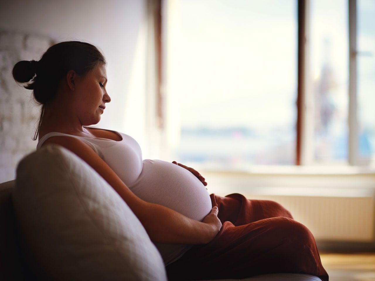 Mắc zona thần kinh khi mang thai có ảnh hưởng đến thai nhi? 2