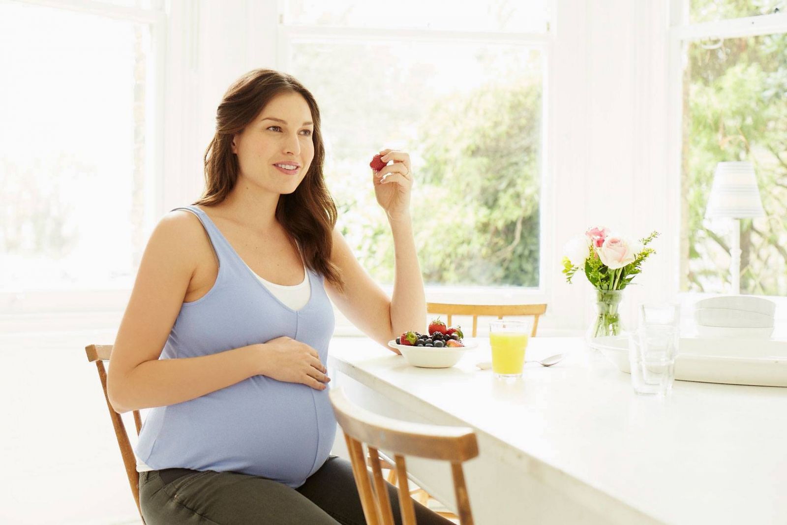 Mẹ bầu thiếu canxi nên ăn gì để bổ sung kịp thời cho cơ thể 1