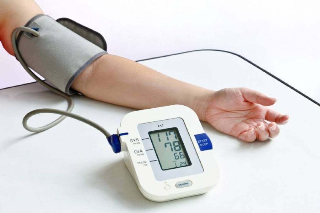 Nên mua máy đo huyết áp bao nhiêu tiền thì tốt?