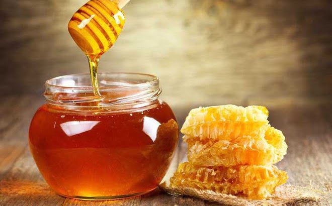 Cách chữa nhiệt miệng cho trẻ bằng mật ong