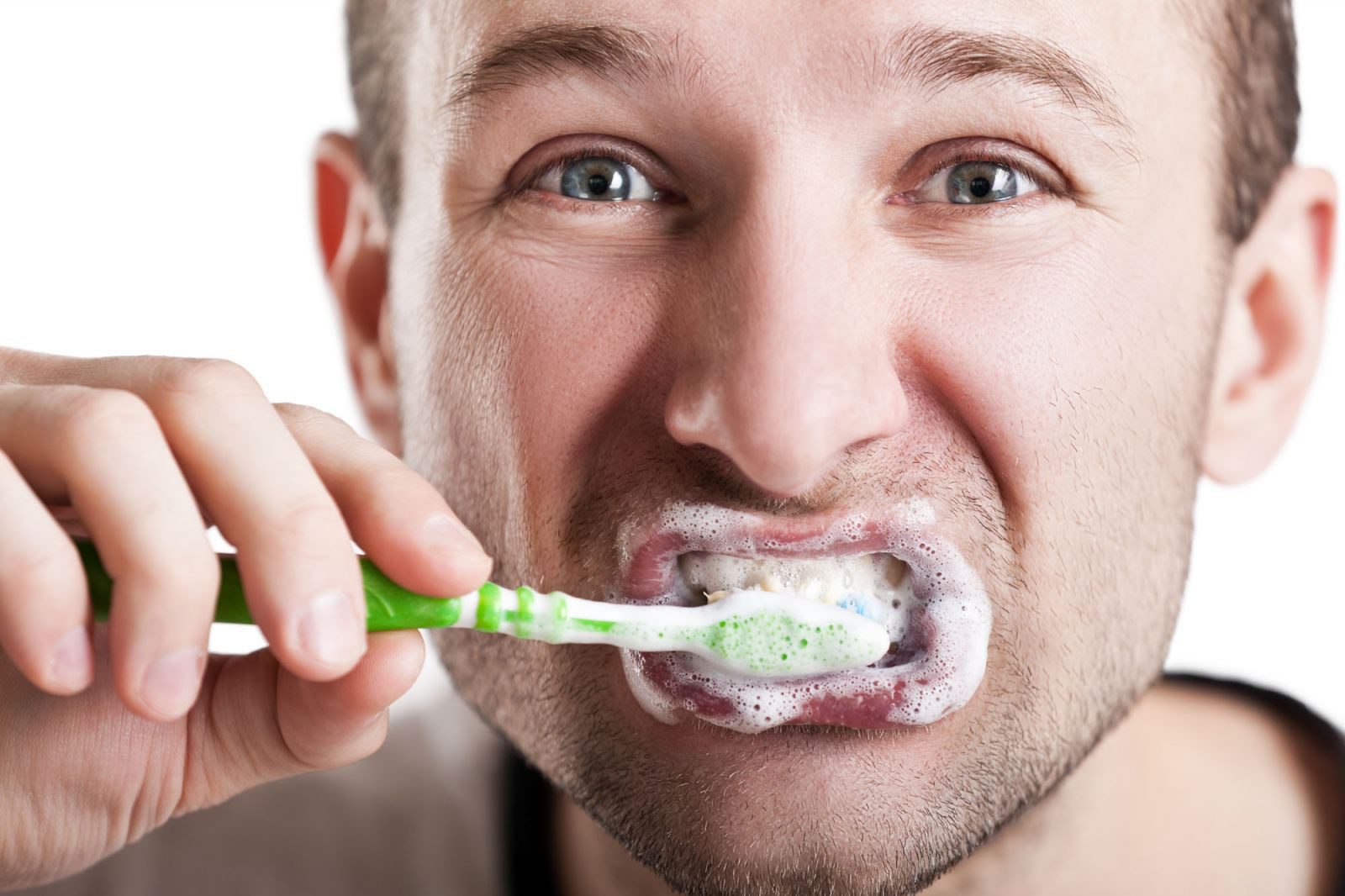 Đánh răng nhiều có tốt không? Câu trả lời là không