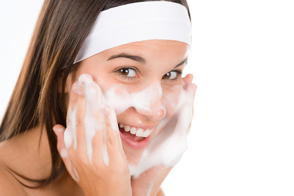 Sau khi đắp mặt nạ nên làm gì tiếp theo để da đẹp, mịn màng? 4