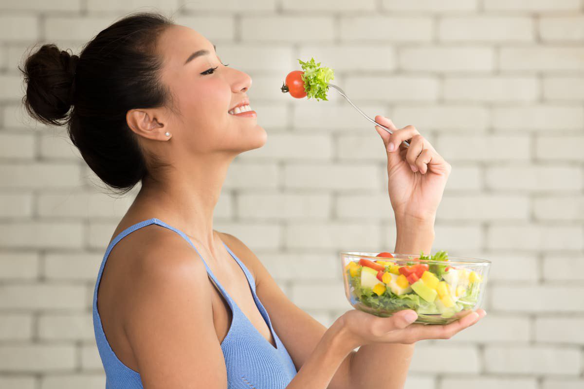 Cần thay đổi thói quen ăn uống lành mạnh hơn.