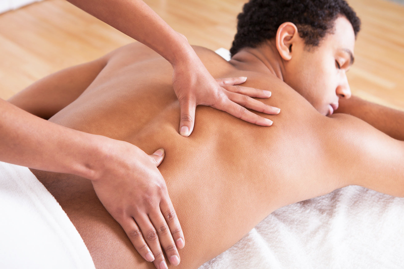 Massage huyet dao la gi Can luu y gi khi